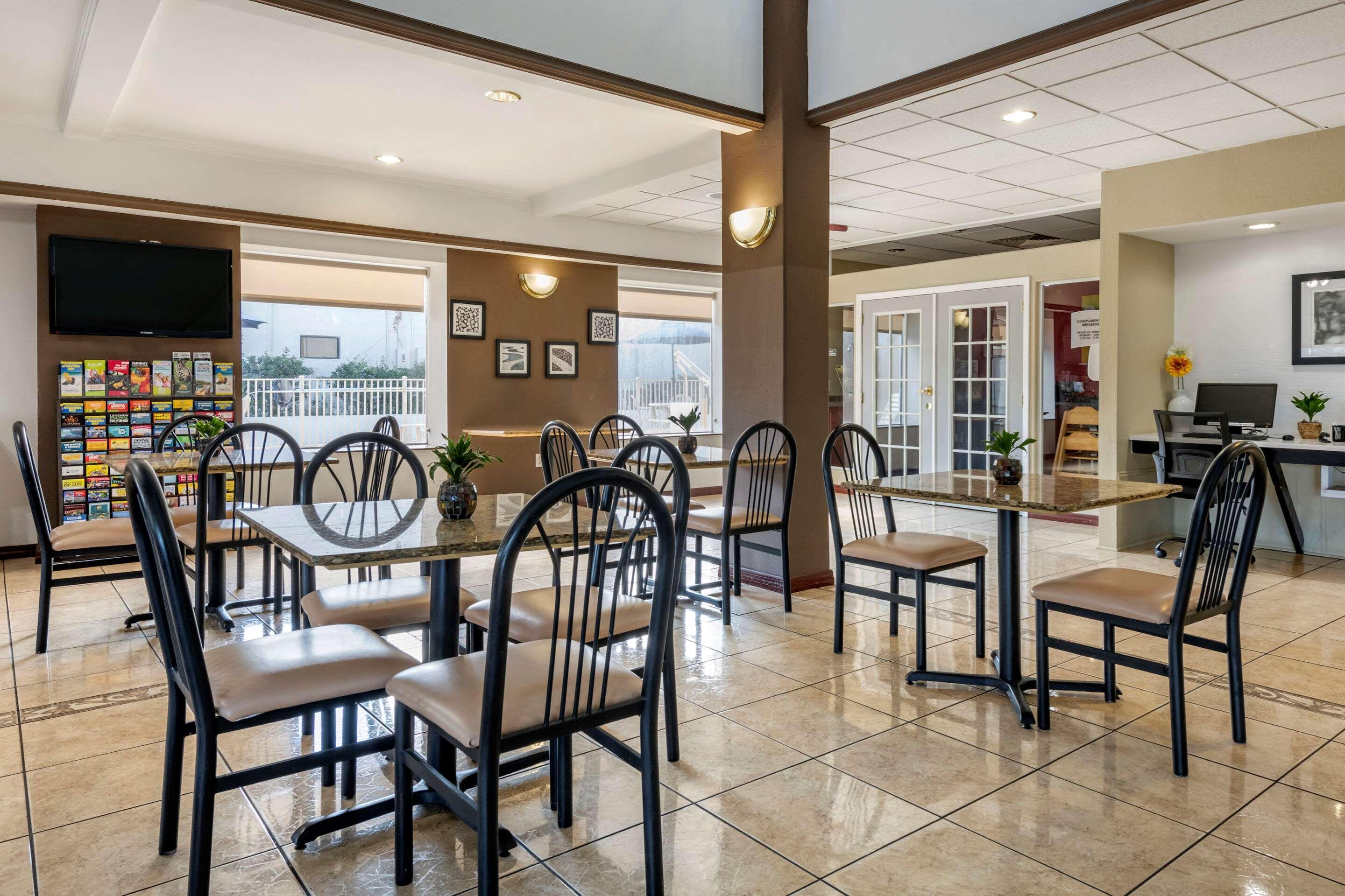 Quality Inn Zephyrhills-Dade City Dış mekan fotoğraf